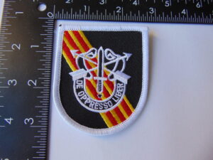 Large 5th Group Flash with Crest